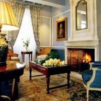 Hotel De Toiras 5*
